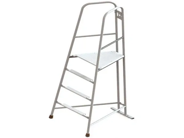 Ghế trọng tài bóng chuyền chân tam giác 402670