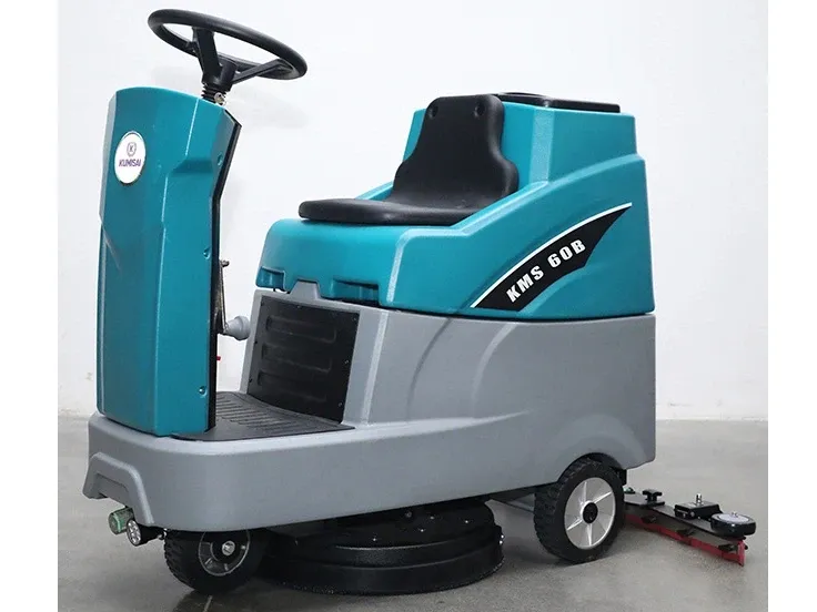 Máy chà sàn liên hợp ngồi lái Kumisai KMS 60B