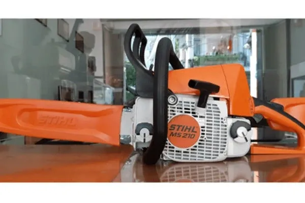 Máy cưa xích chạy xăng STIHL MS-210 (lam 18")