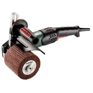 Máy đánh bóng Metabo SE 17-200 RT SET bao gồm bộ set