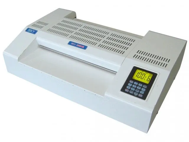Máy ép Plastic Sky 330R10