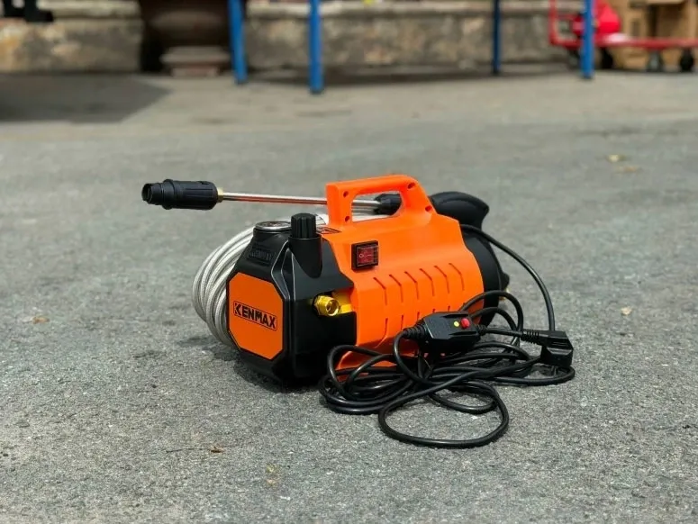 Máy xịt rửa xe Kenmax KM230 Pro
