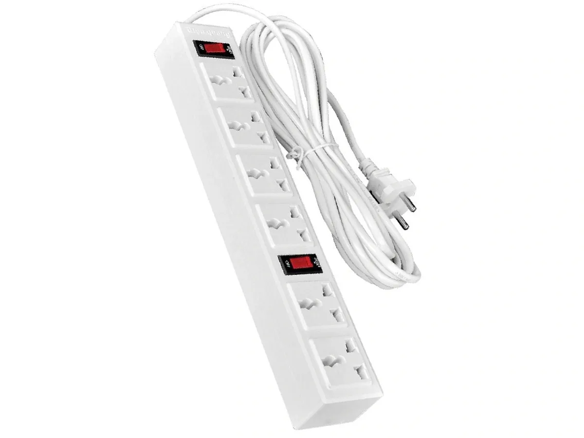 Ổ cắm Điện Quang ĐQ 003A-04 (6 lỗ 3 chấu)