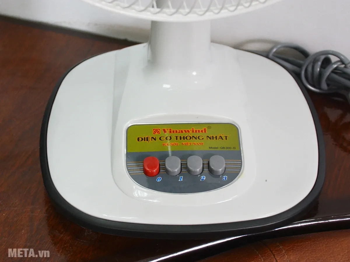 Quạt bàn Vinawind QB300-Đ sải cánh 300mm