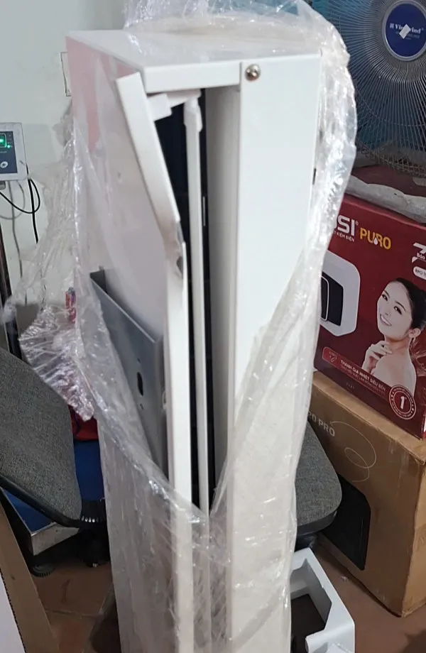 Quạt chắn gió Hokyto FM-1212B/Y