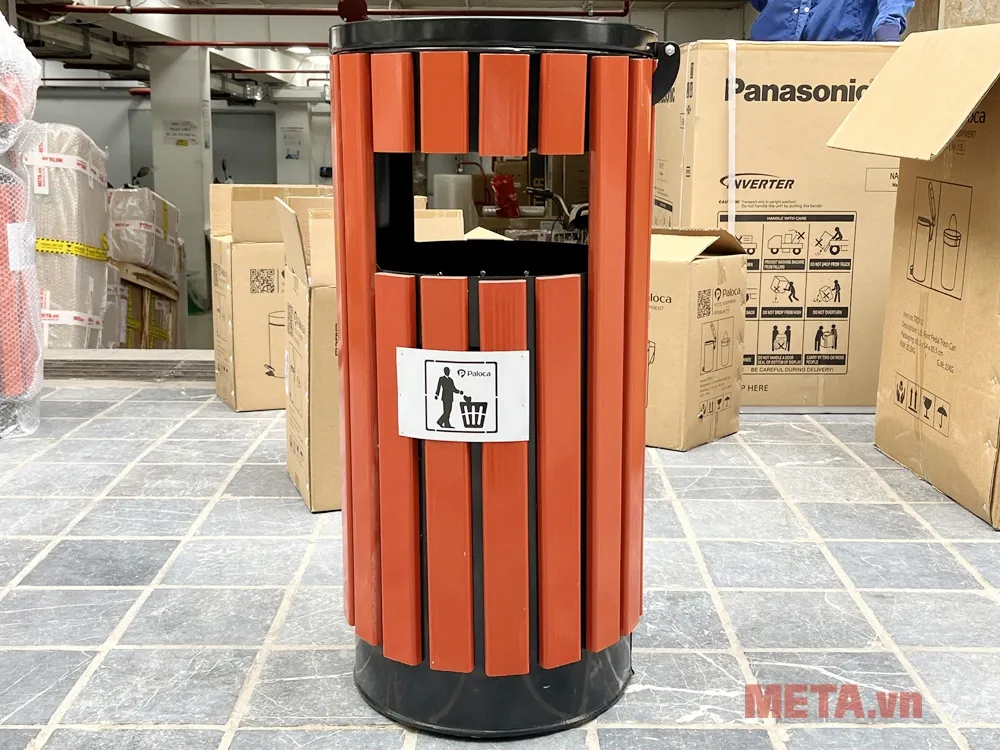 Thùng rác giả gỗ ngoài trời tròn có gạt tàn (HTSOD-01T)