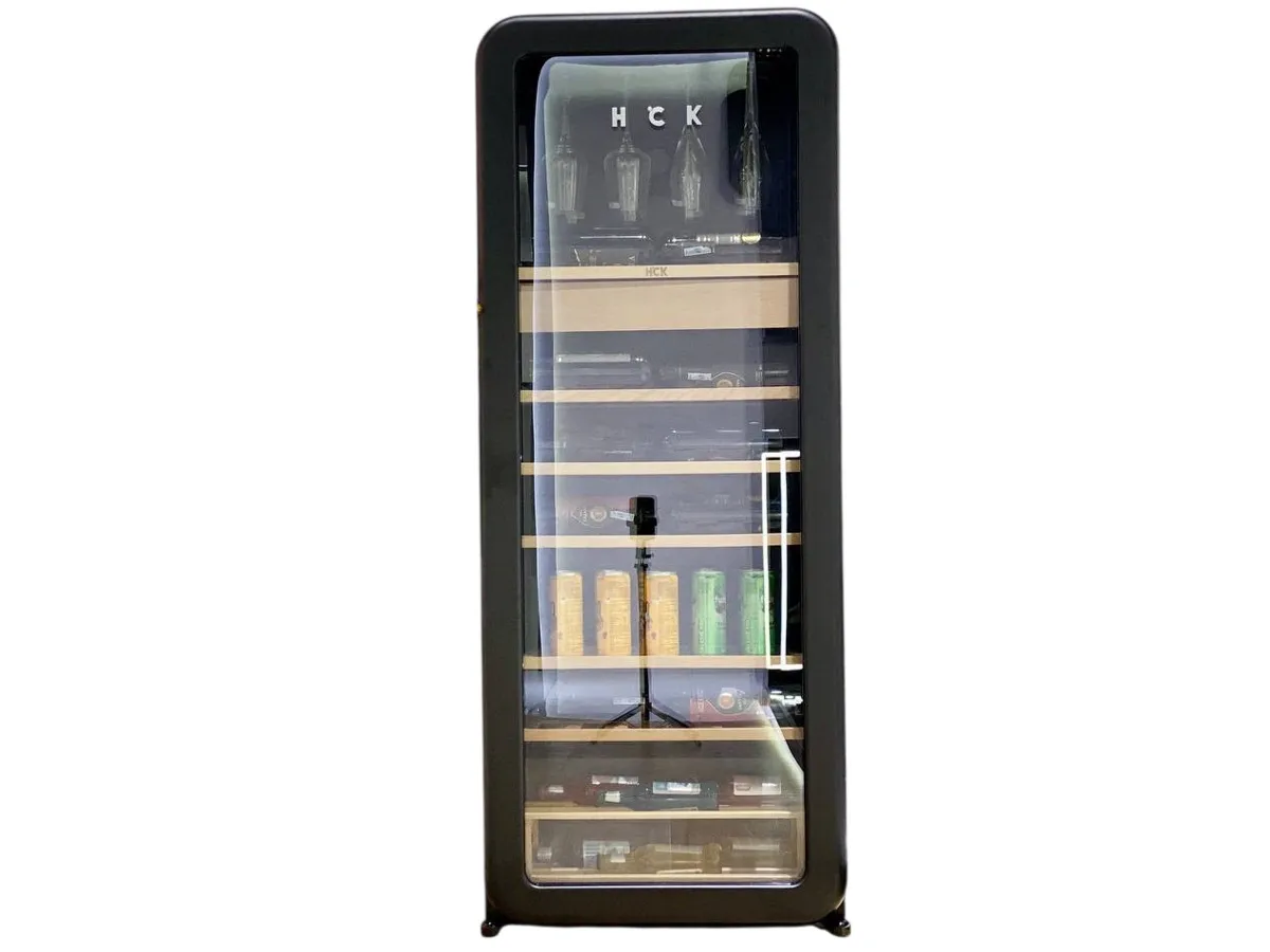 Tủ rượu Cigar HCK SC-208RWA Retro màu đen, mặt kính (208 lít, 54 chai)