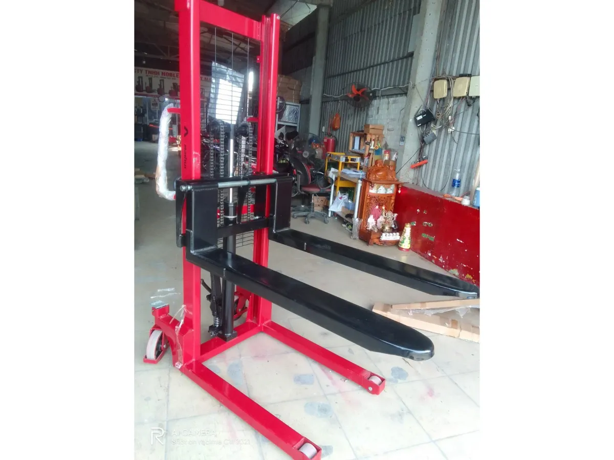 Xe nâng tay cao 1 tấn có phanh Maihui CTYE1016